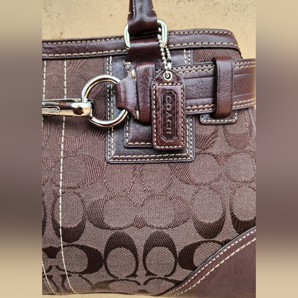 Vintage Coach Signature Hampton Satchel - Picture 9 of 13
